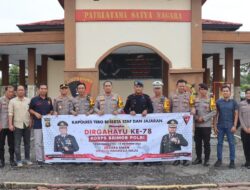 Kapolres Tebo Berikan Kejutan Kue Ulang Tahun dalam Rangka HUT BRIMOB POLRI Ke 78