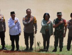 Polres Tebo Laksanakan Penanaman Sepuluh Juta Pohon Secara Serentak