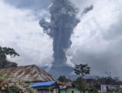Gunung Merapi Singgalang Erupsi Warga Panik