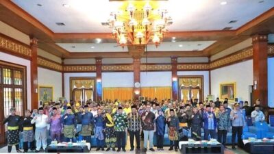 Bupati Siak Alfedri serta pj Bupati Batu Bara Nizhamul Menandatangani MOU