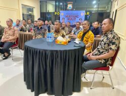 Polres Takalar Gelar Nonton Bareng Wayang Kulit “Tumurune Wiji Sejati” Dalam Rangka Hari Bhayangkara ke-78