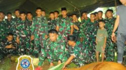 Prajurit Yonif TP 897/Singgalang Terima Berkah Kurban dari Pangdam XX/TIB